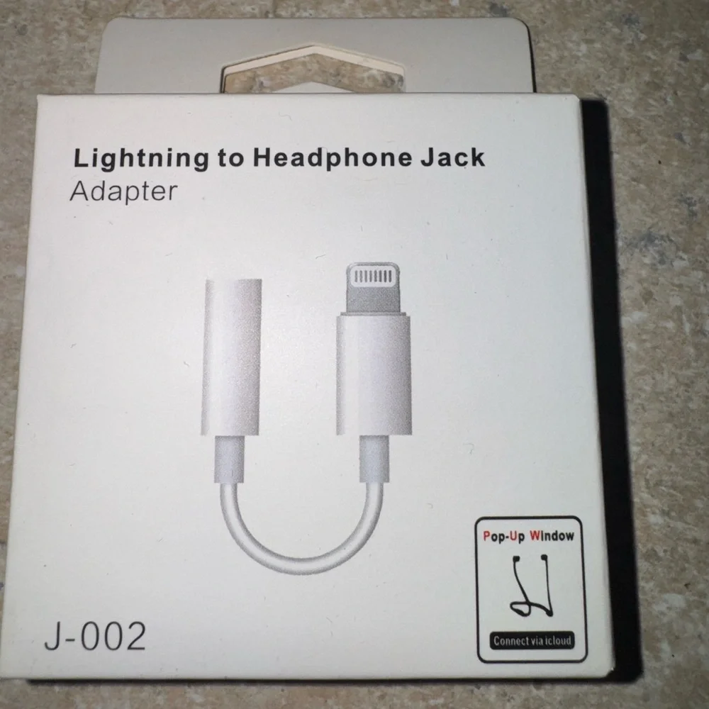 Lightning to Headphone Jack Adapter - White